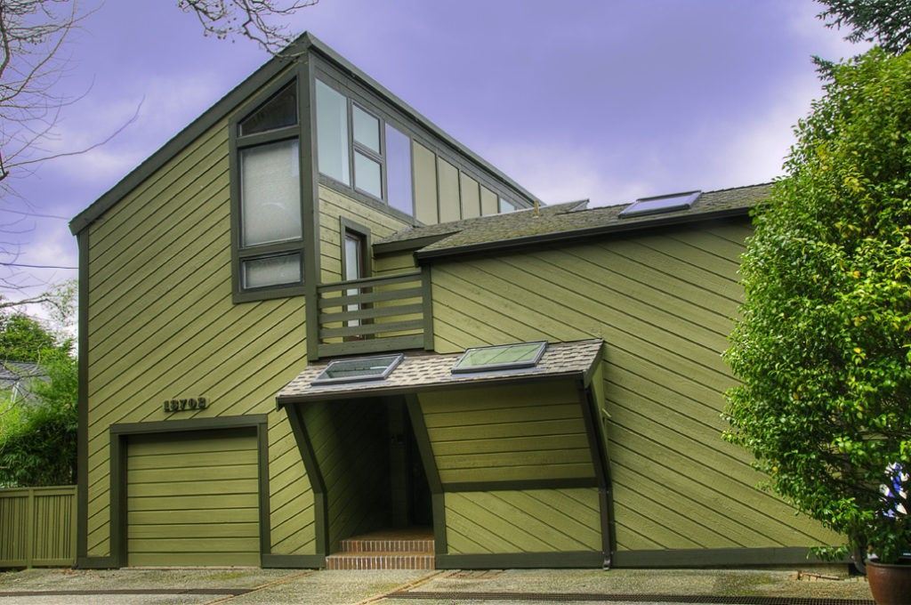 local contractor local roofer